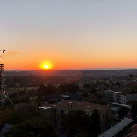 Sandton Skye Suites Johannesburg Kültér fotó